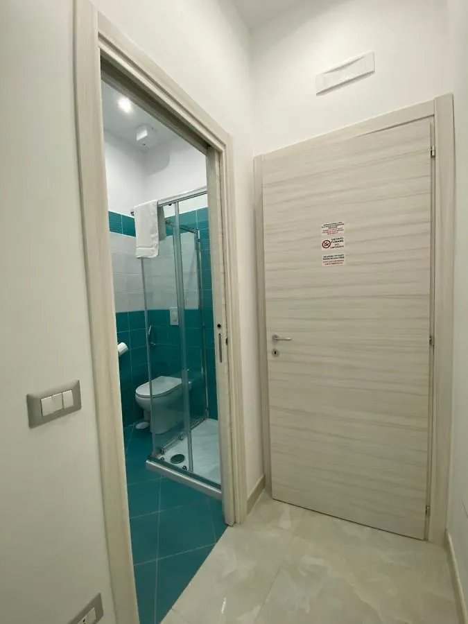 Il Vicoletto Otel Napoli 2*,  İtalya