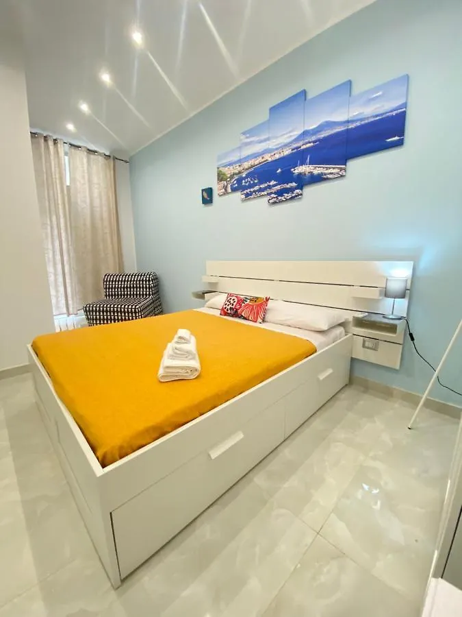 Il Vicoletto Otel Napoli 2*,  İtalya